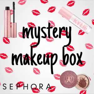 MYSTERY MAKEUP BOX